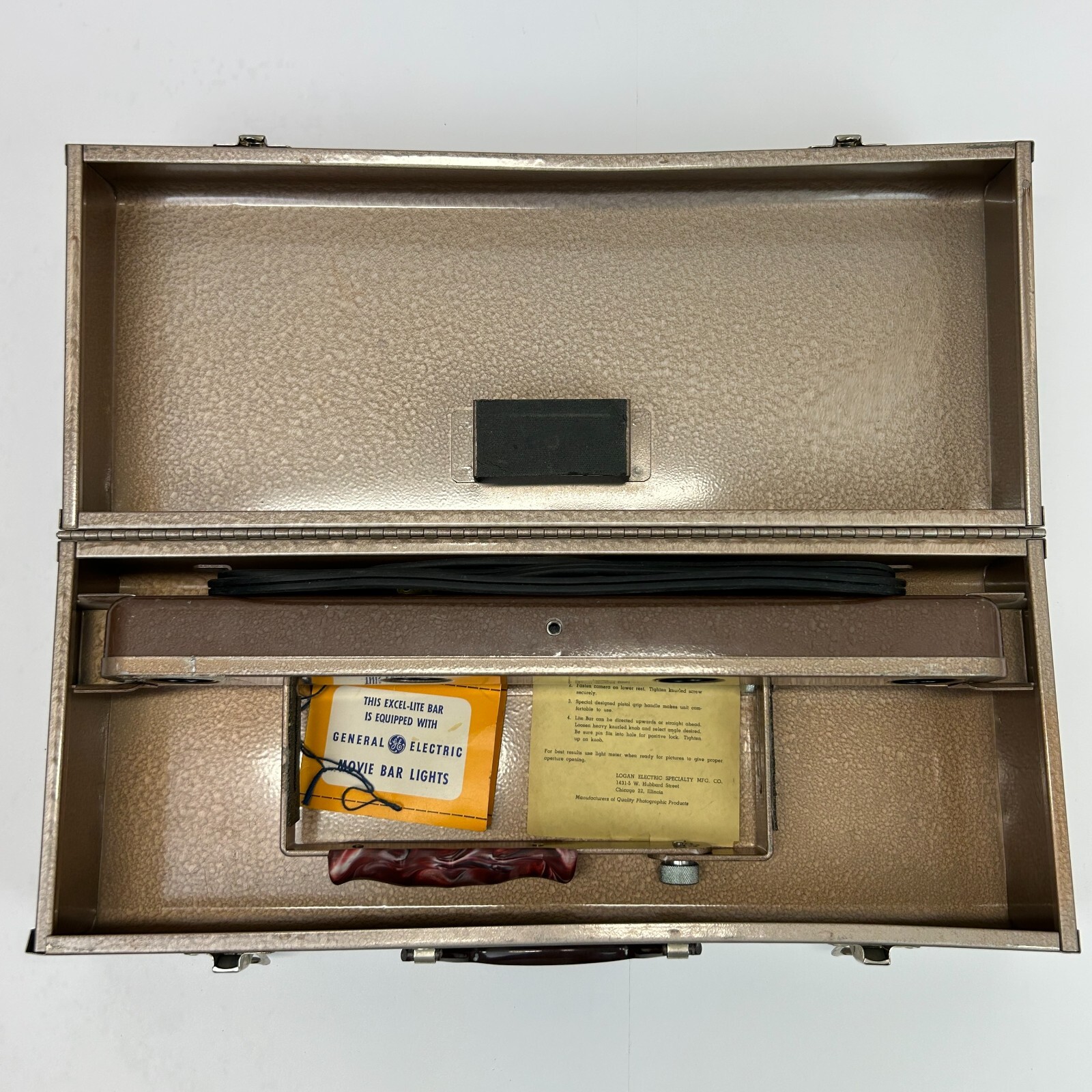 Vintage Movie Camera 4 Light Bar Case and Handle Photographic Photography Film