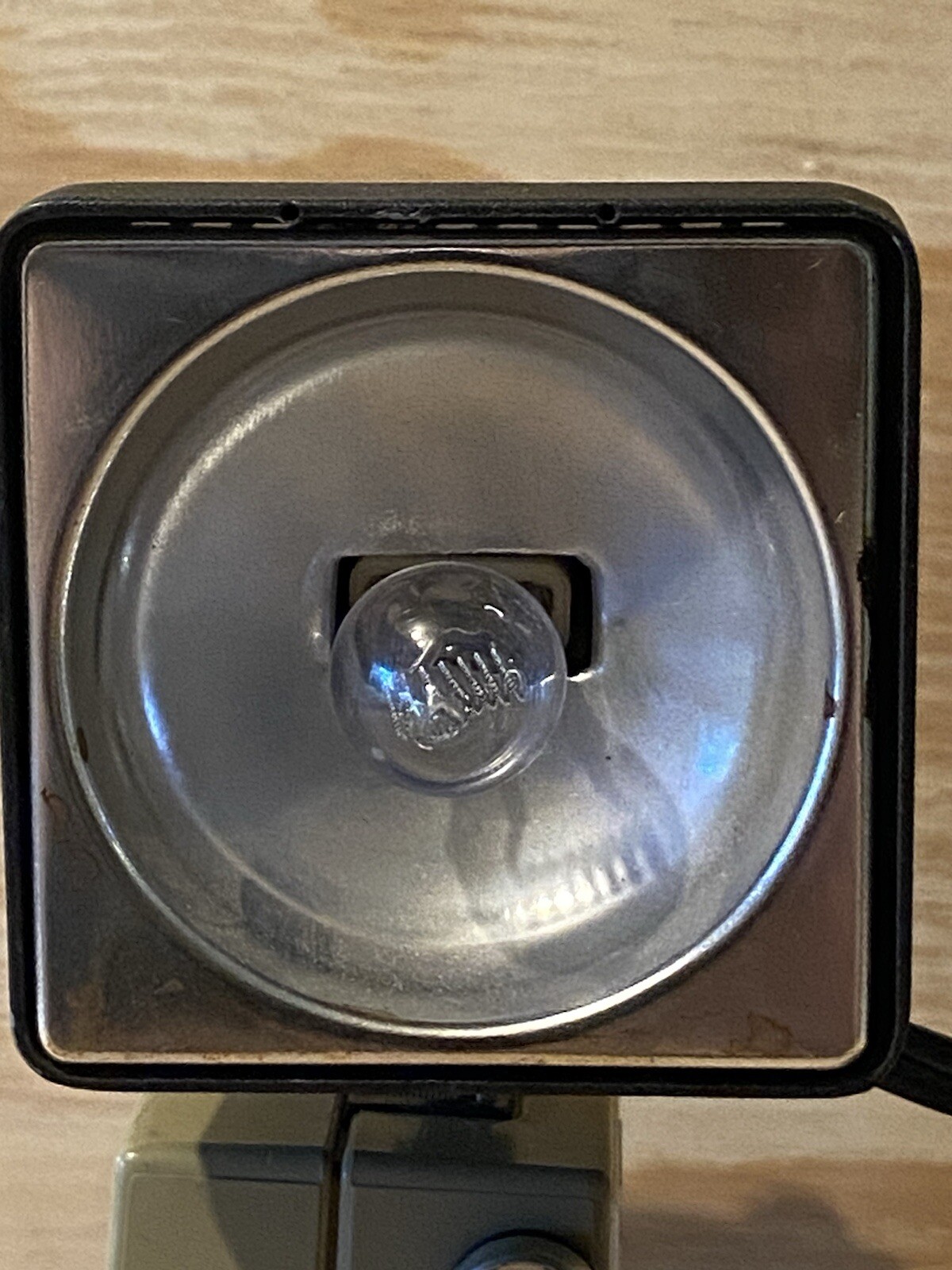 E.J Korvette Deluxe Super 8 Movie Light W/ Kodak Hawkeye Instamatic Model 8