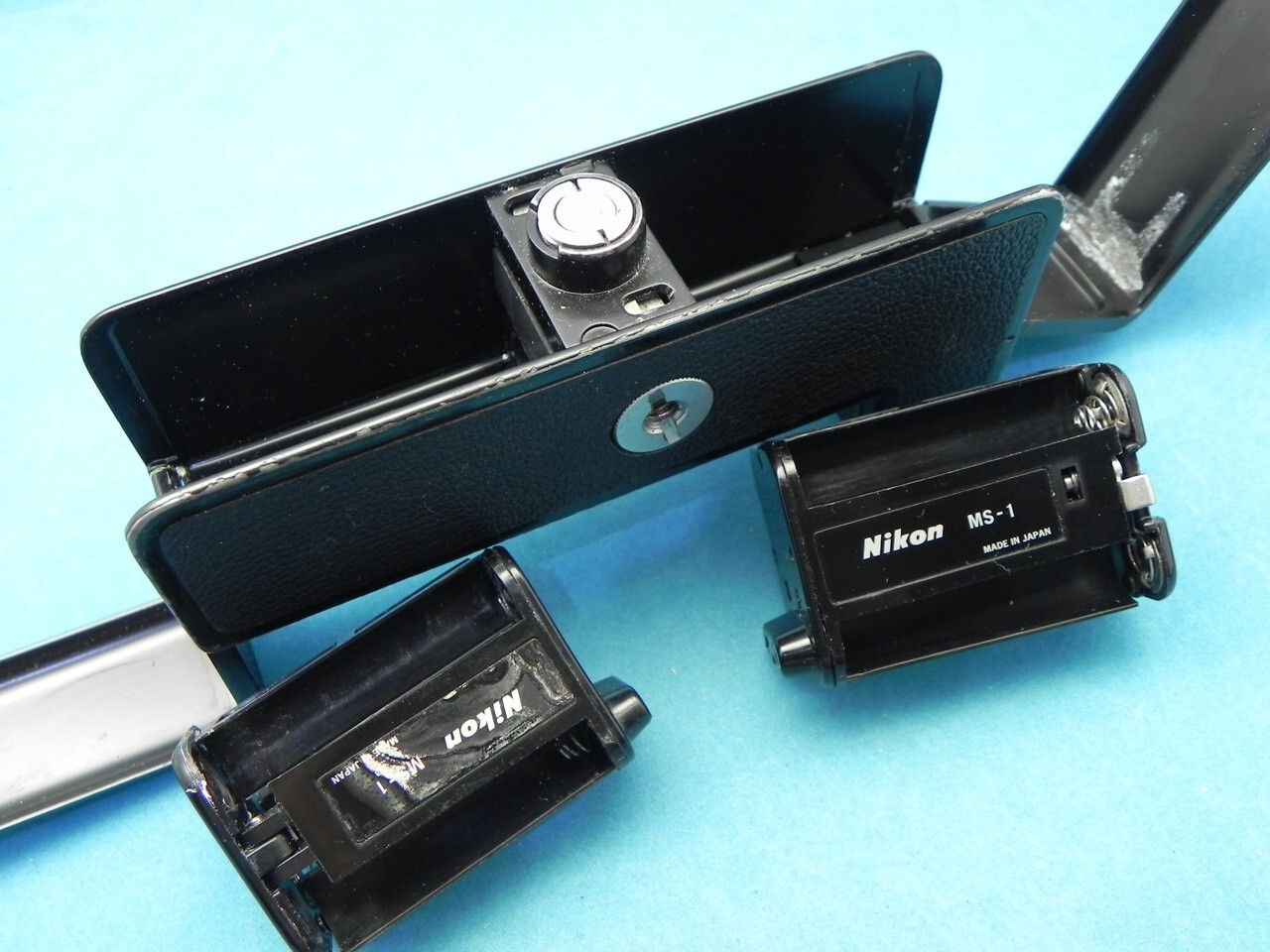 Nikon 1st version MB-1 Battery Pack W/2 MS-1 Holders #3