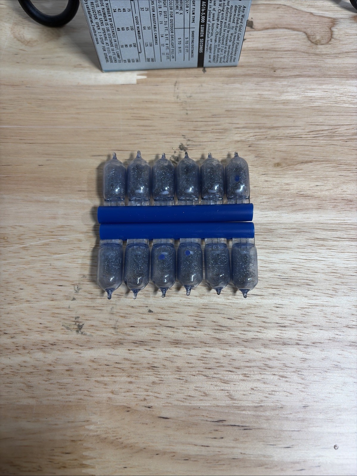 12 Each (1 Box) Wards AG1B Flash Bulbs For Vintage Style Photography Equipment