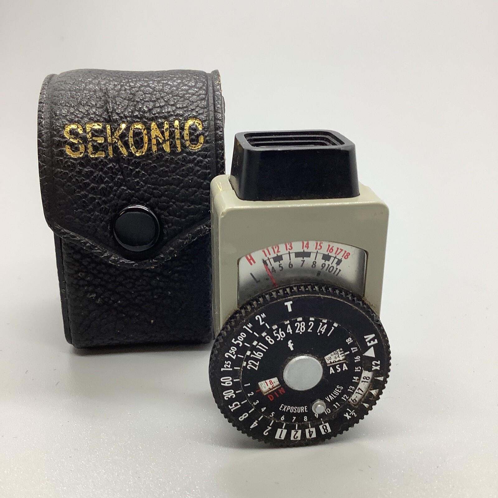 Sekonic Micro Junior L-138 Light Meter w/Case – PARTS/AS-IS