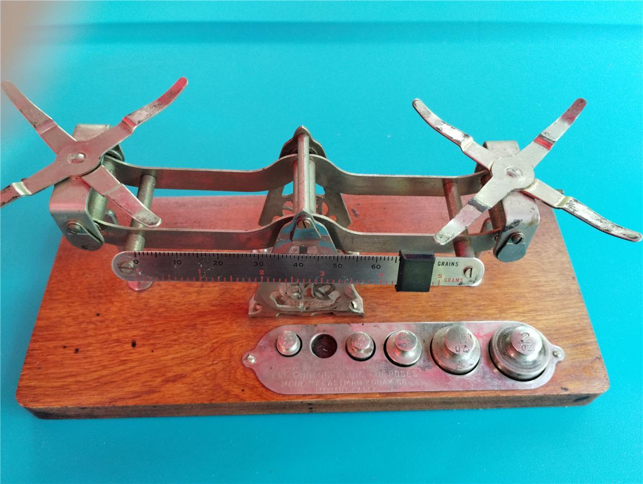 Vintage Eastman Kodak Studio Scale balance w/ weights and pans Darkroom