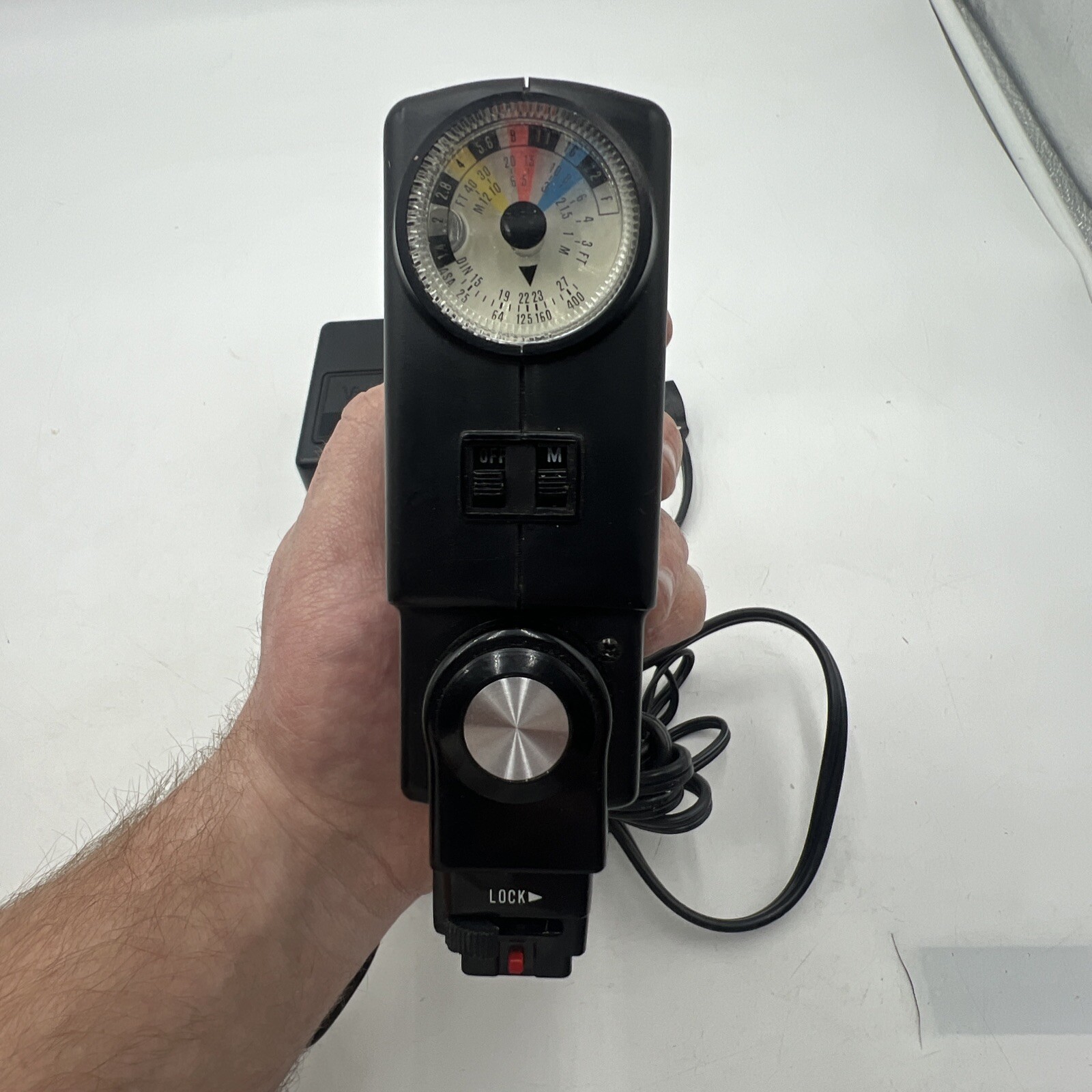 VIVITAR AUTO THYRISTOR 292 CAMERA FLASH W/ MV-3 CHARGER CONVERTER + NC-2