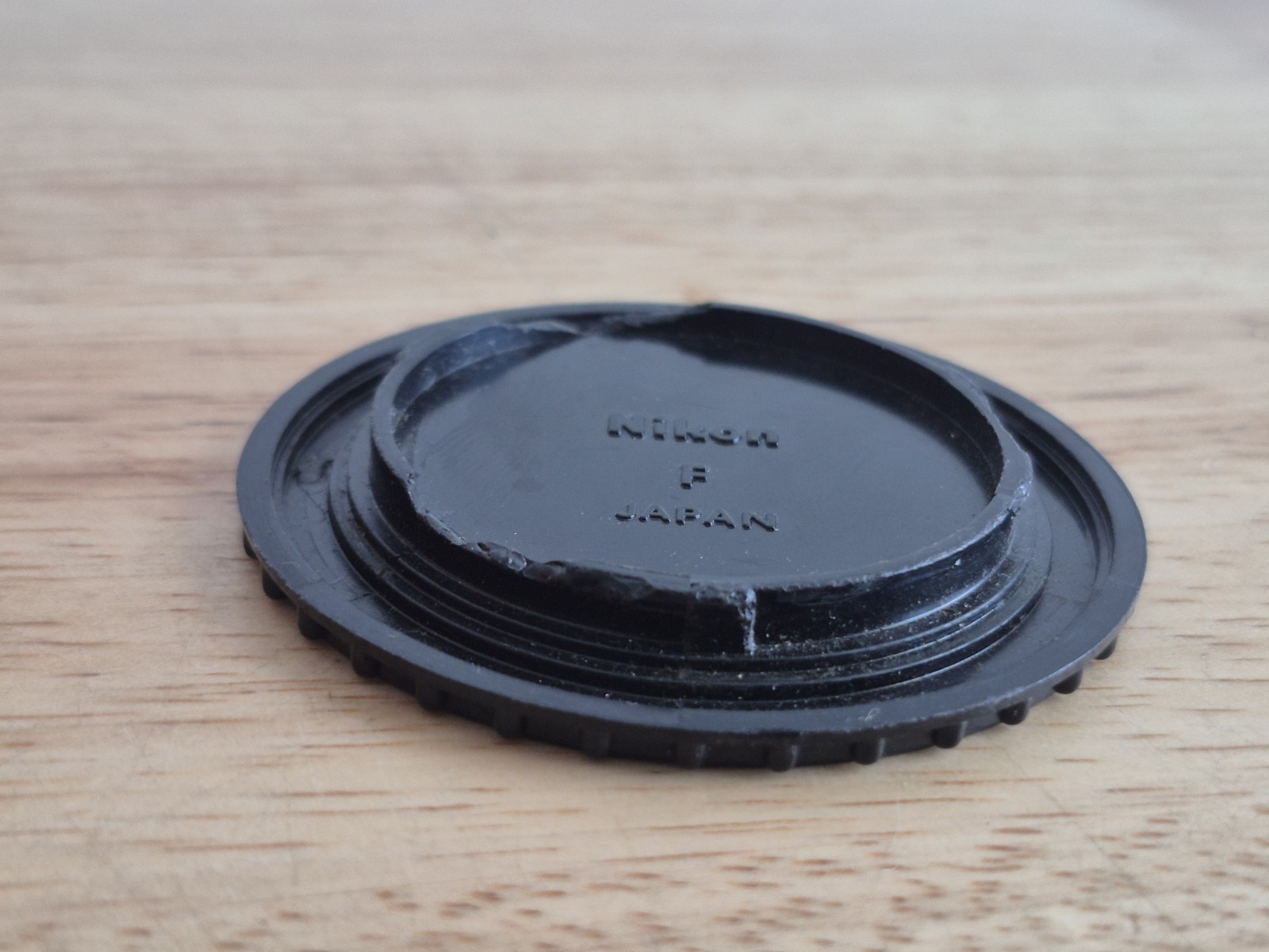 VTG NIPPON KOGAKU NIKON F BAYONET MOUNT ORIGINAL CAMERA BODY CAP 95-2 DAMAGE