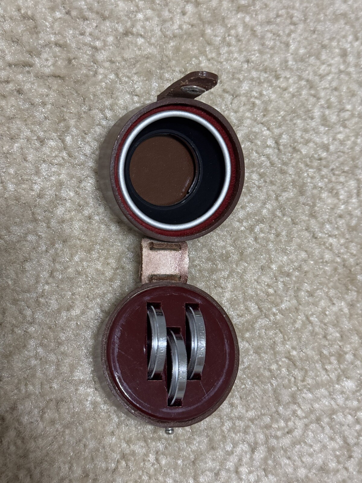 Zeiss Ikon 1110 28.5mm Push-On Lens Hood And Three 27mm Filters