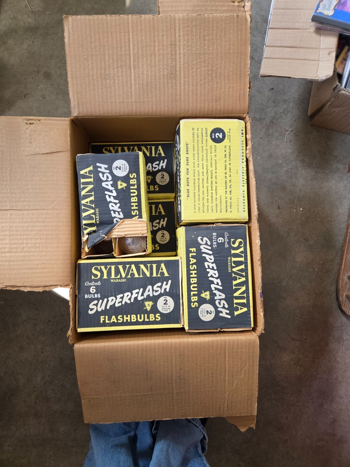 Sylvania Wabash superflash flashbulbs no.2 class M (8 of 9 6packs unopened)
