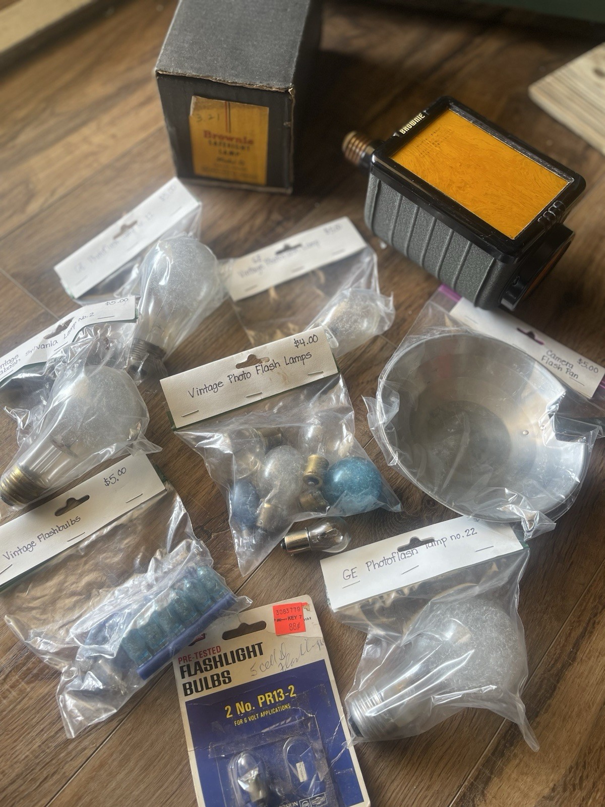 Vintage Photography Flashbulbs Lot GE Photoflash No 22 Blue Clear Mixed As-Is”