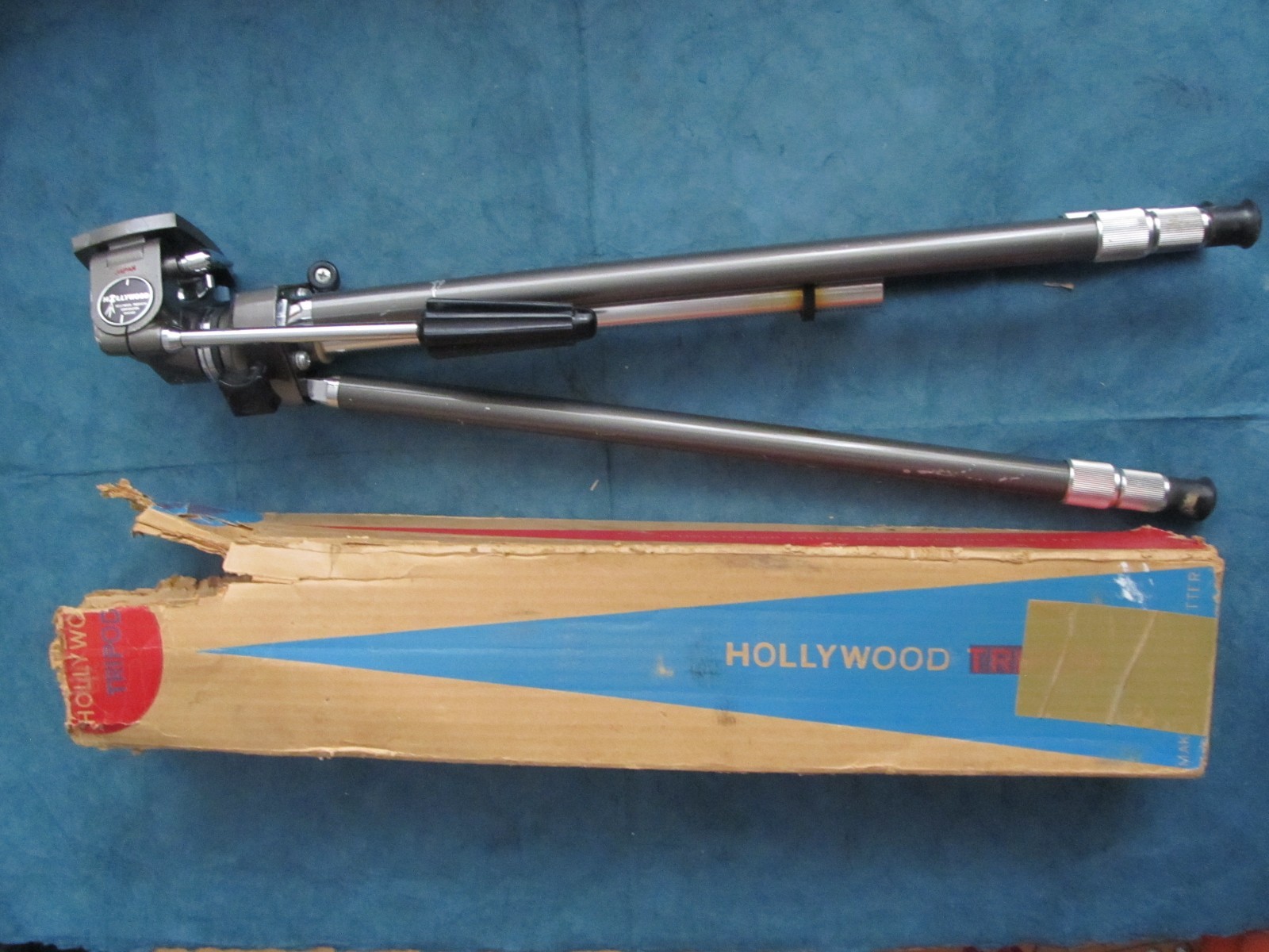 Vintage Hollywood tripod for camera with original box extends to 50″