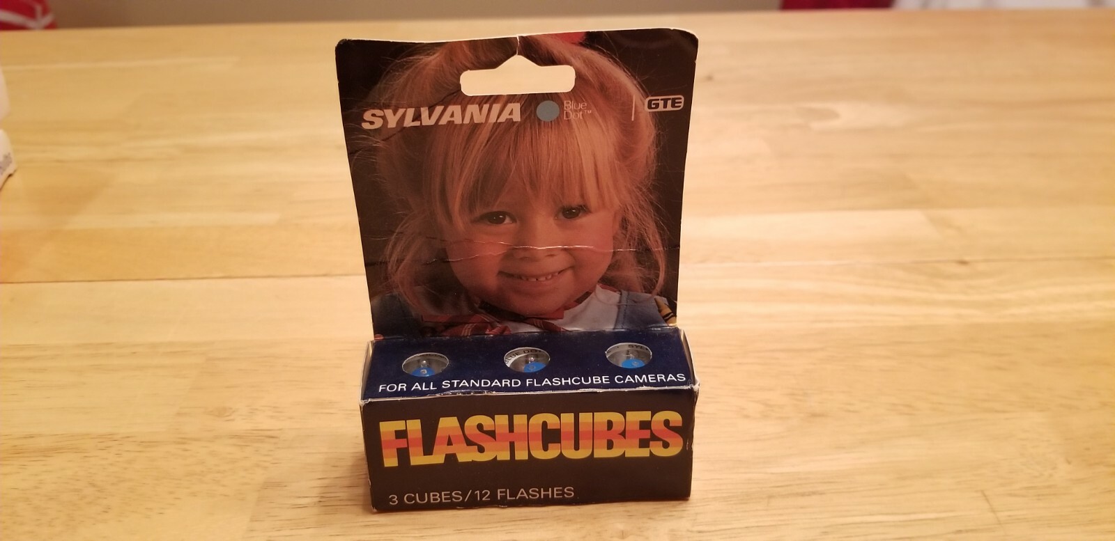 Vintage Sylvania Blue Dot FLASHCUBES 3 Cubes 12 Flashes New In Package