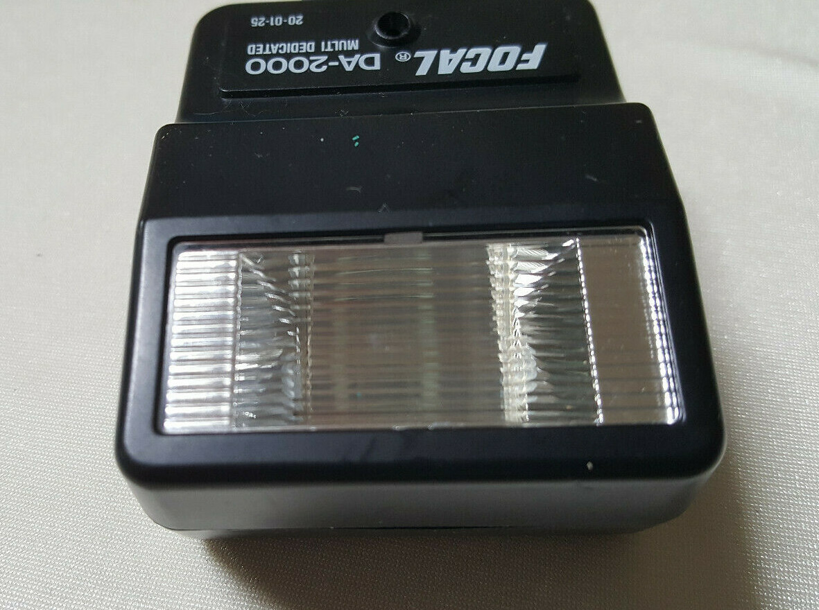 Vintage Focal DA-2000 Multi-Dedicated 20-01-25 Hot Shoe Flash Used VG