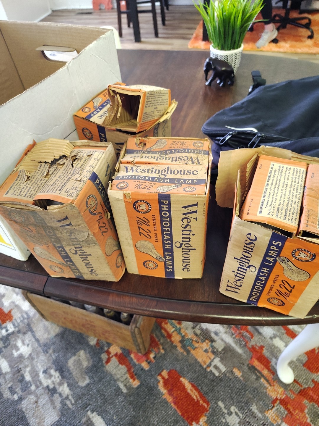 vintage Westinghouse Synchro-Press No. 22 Photoflash Lamps