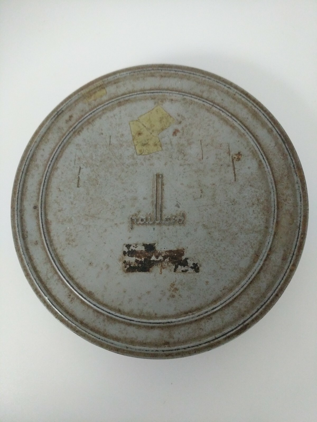 Vintage paillard round metal film roll box fabrication Suisse