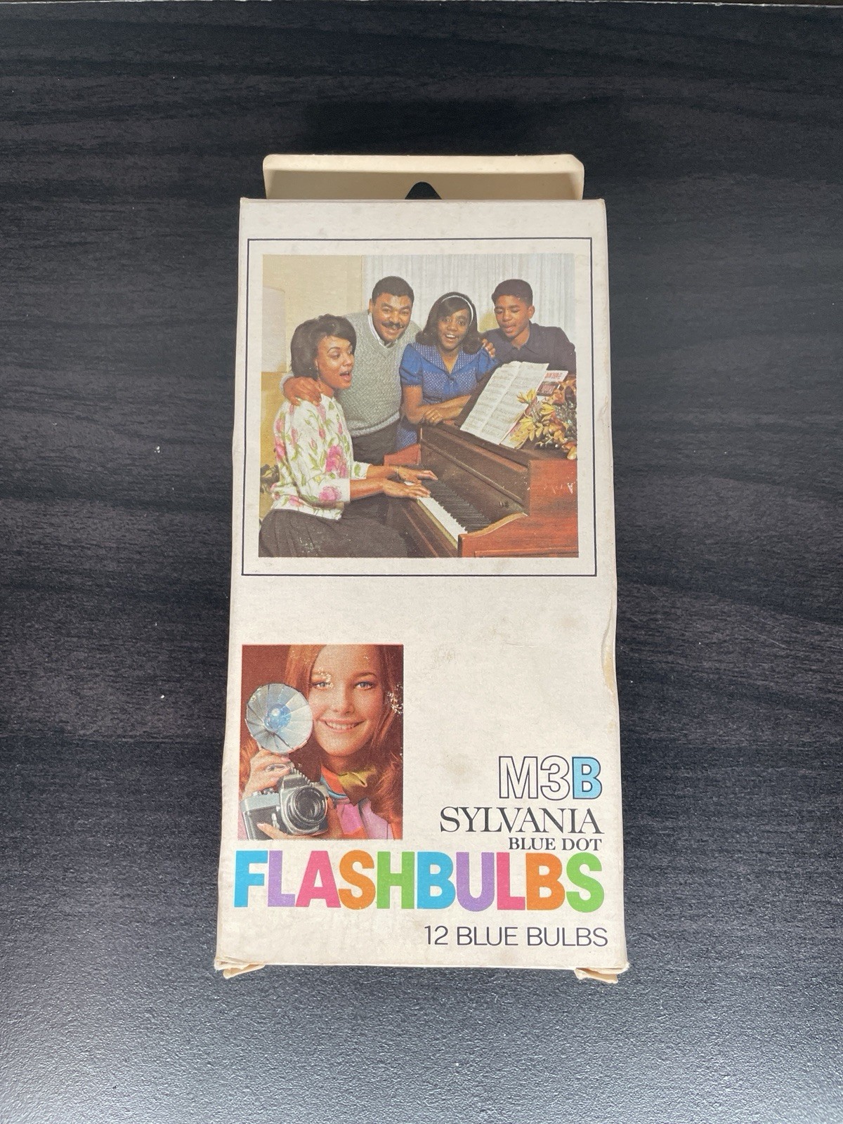 Sylvania Blue Dot M3B Flashbulbs Vintage Box of 12 Blue Bulbs