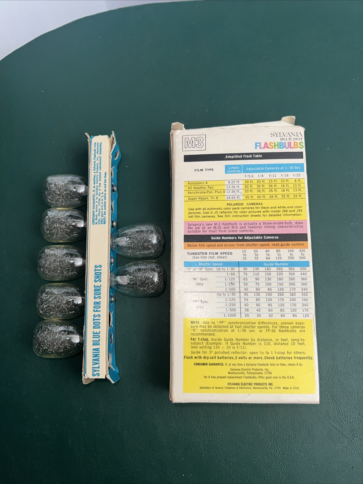 Vintage 60/70s Sylvania M3 Blue Dot Flashbulbs Pack Of 7