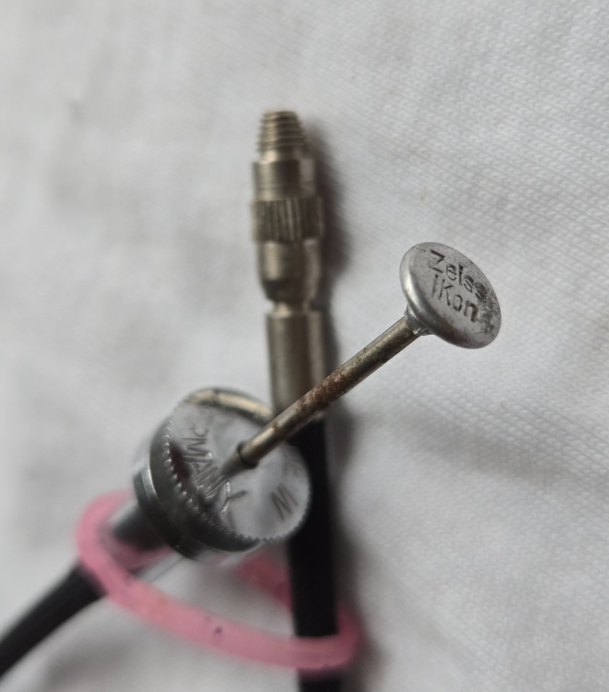 Original Zeiss Ikon Mechanical Shutter Release Cable in Excellent Condition