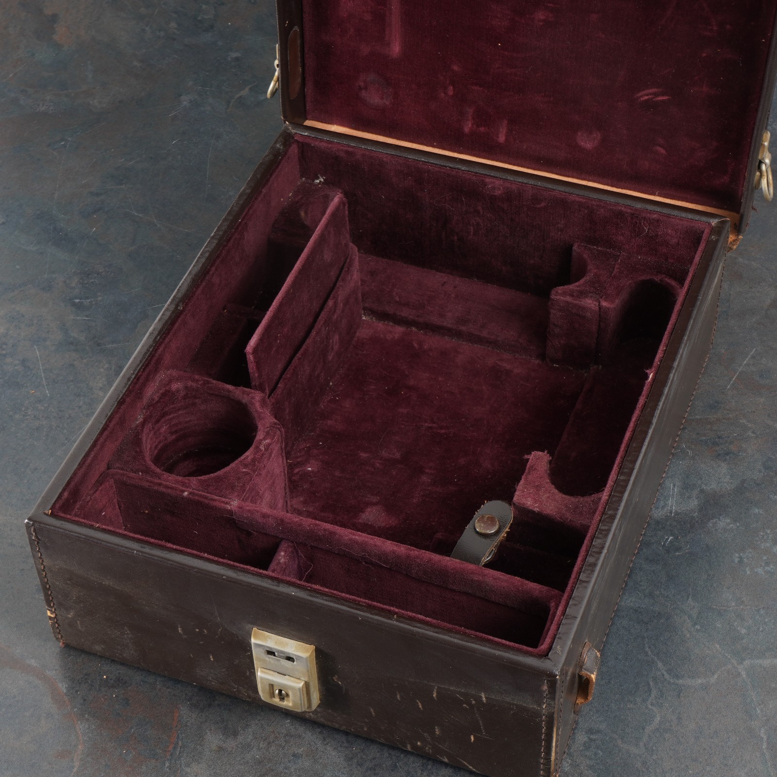 :Leica E. Leitz NY Original Brown Leather System/Outfit Case for L39 Screw Mount