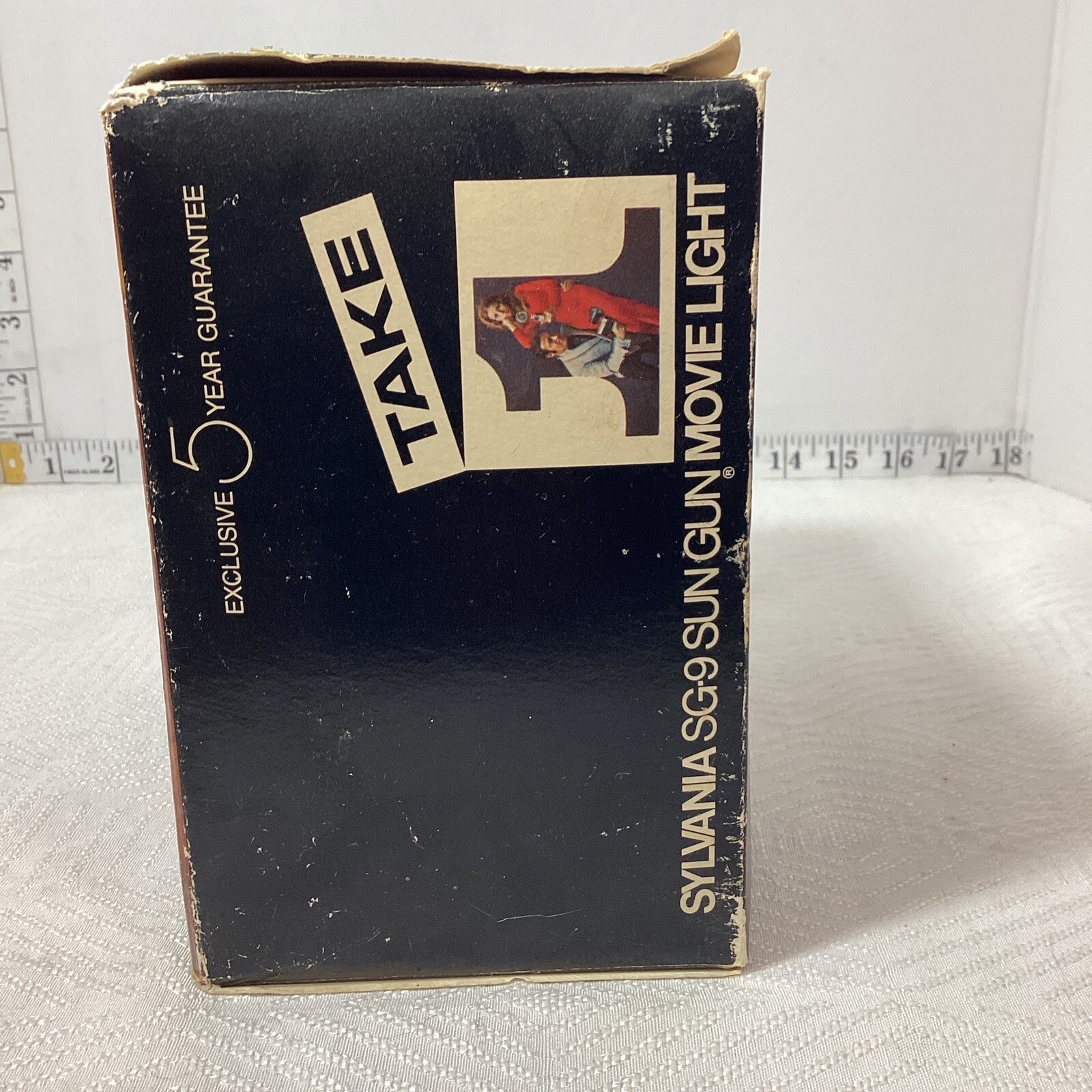 Sylvania Sun Gun Movie Light Vintage SG-9 Open Box