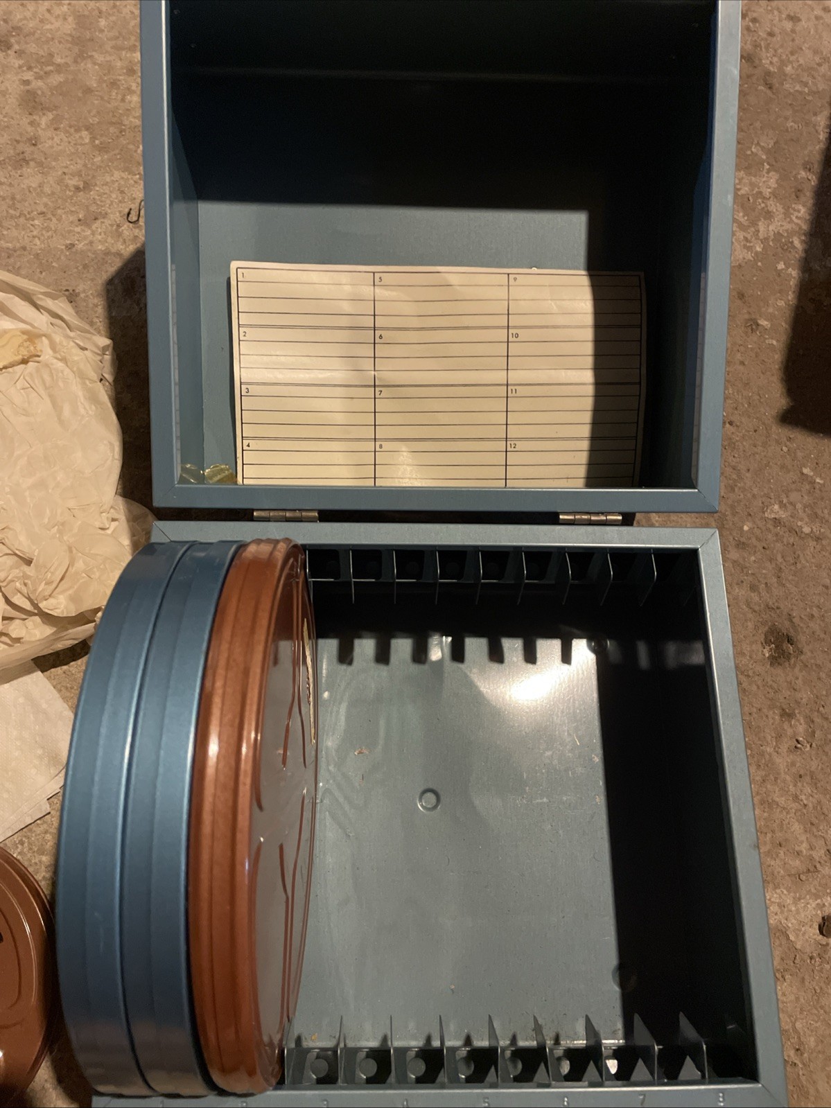 8mm Film Storage Case Box with 12 Slots & 3 7” Metal Reels 1960s