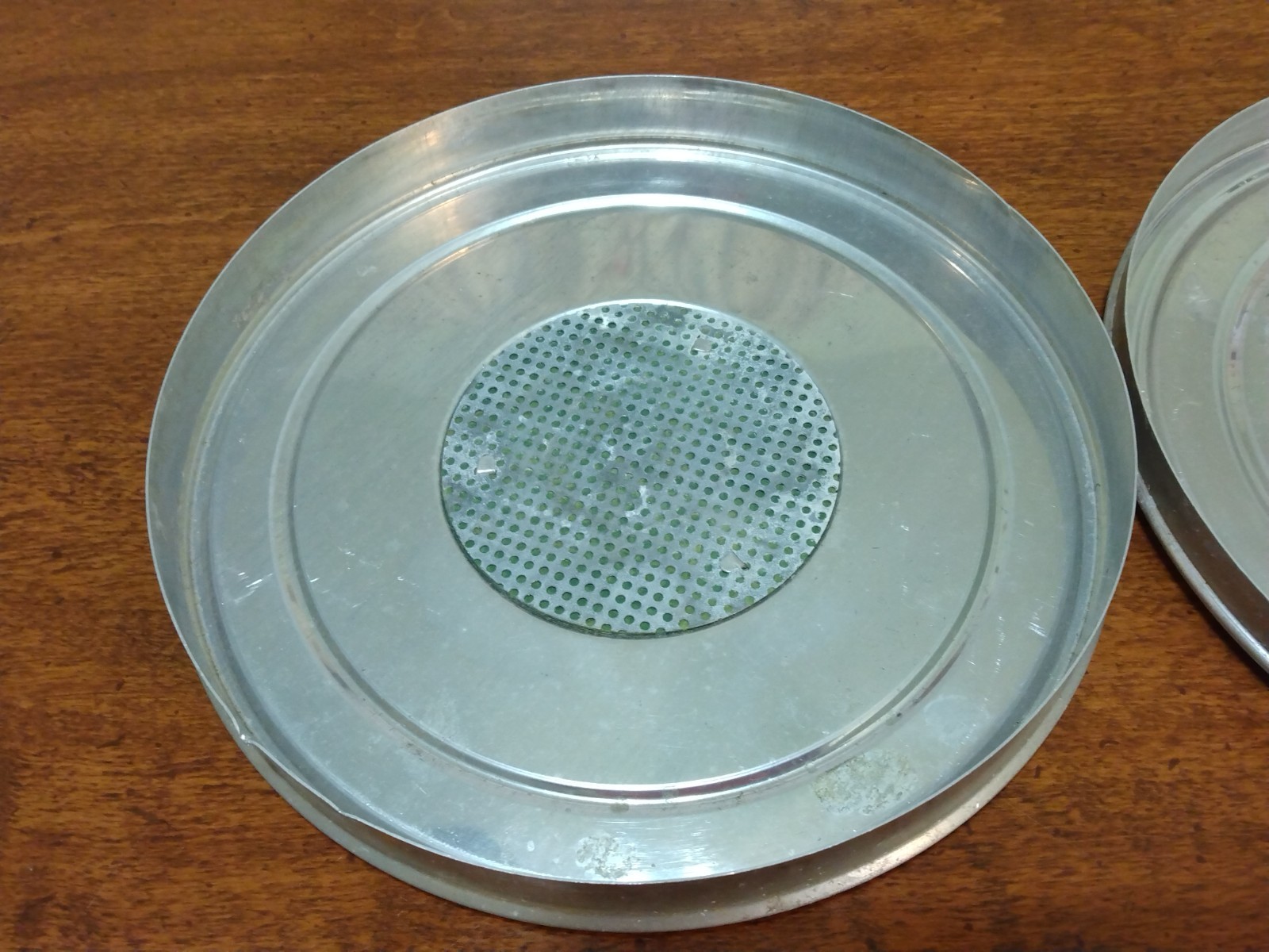 Vintage DeVry Metal Motion Picture Film Reel & Case Chicago USA