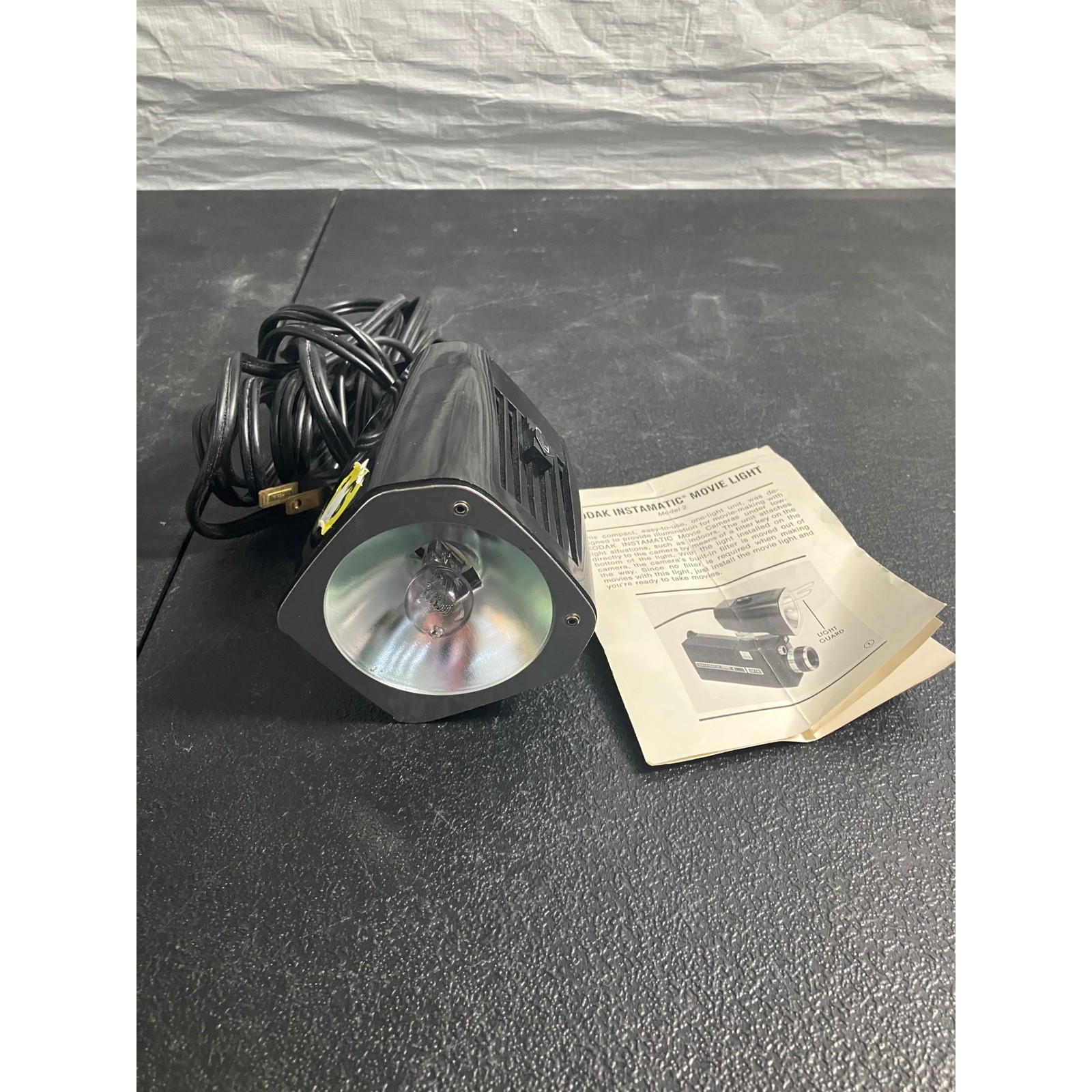 Kodak Instamatic Movie Light Model 2 Vintage Camera Accessory with Manual