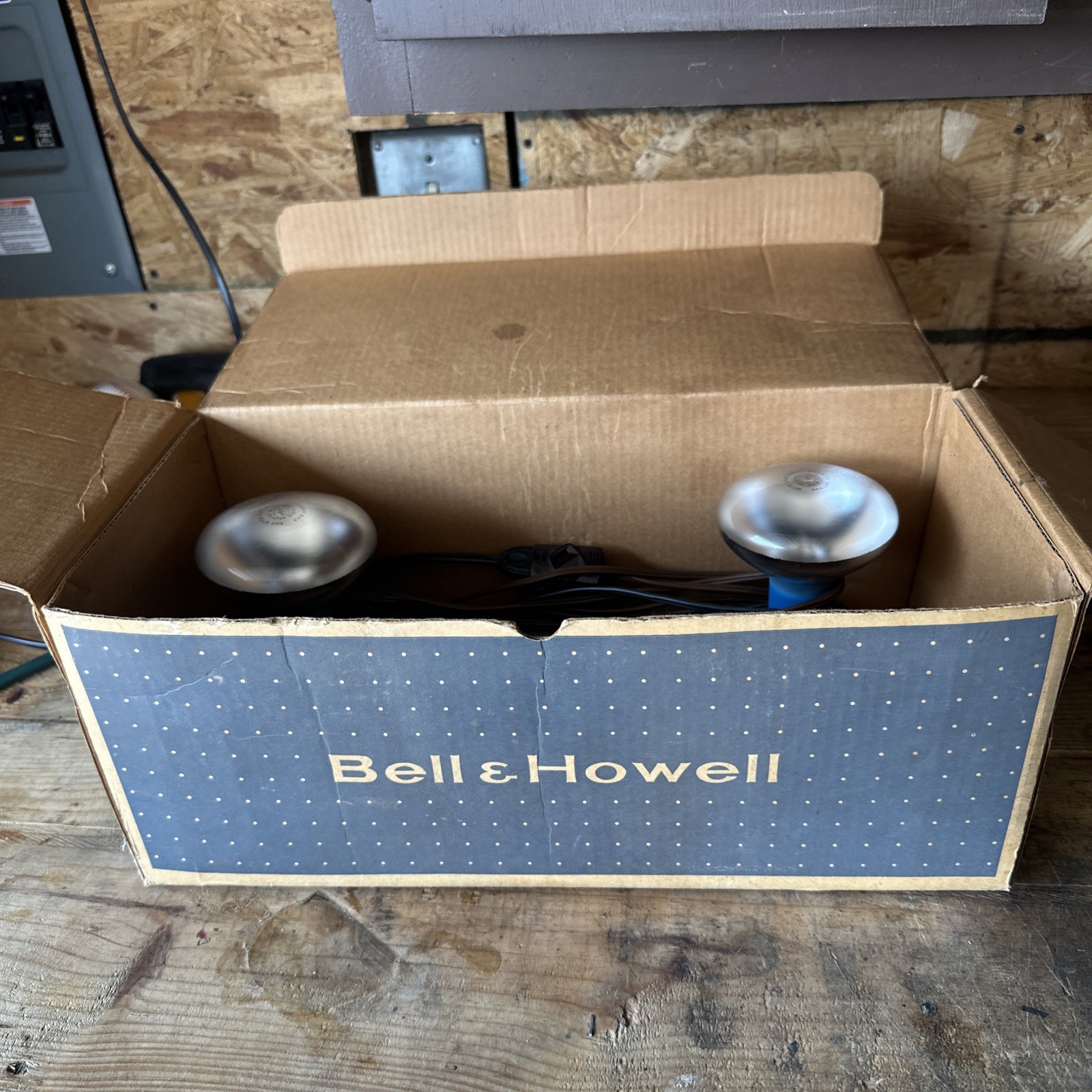 Bell & Howell Light for Indoor Movies 8mm 16mm Vintage Camera Accessory