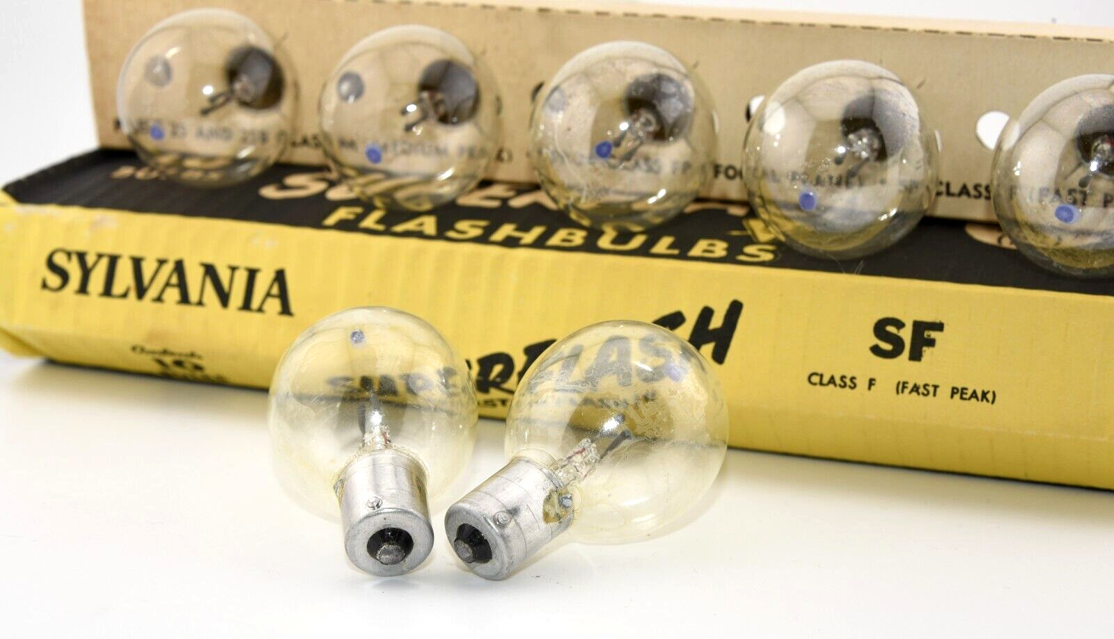 10 Vintage SYLVANIA SF Class F SUPERFLASH Photo flash Bulbs