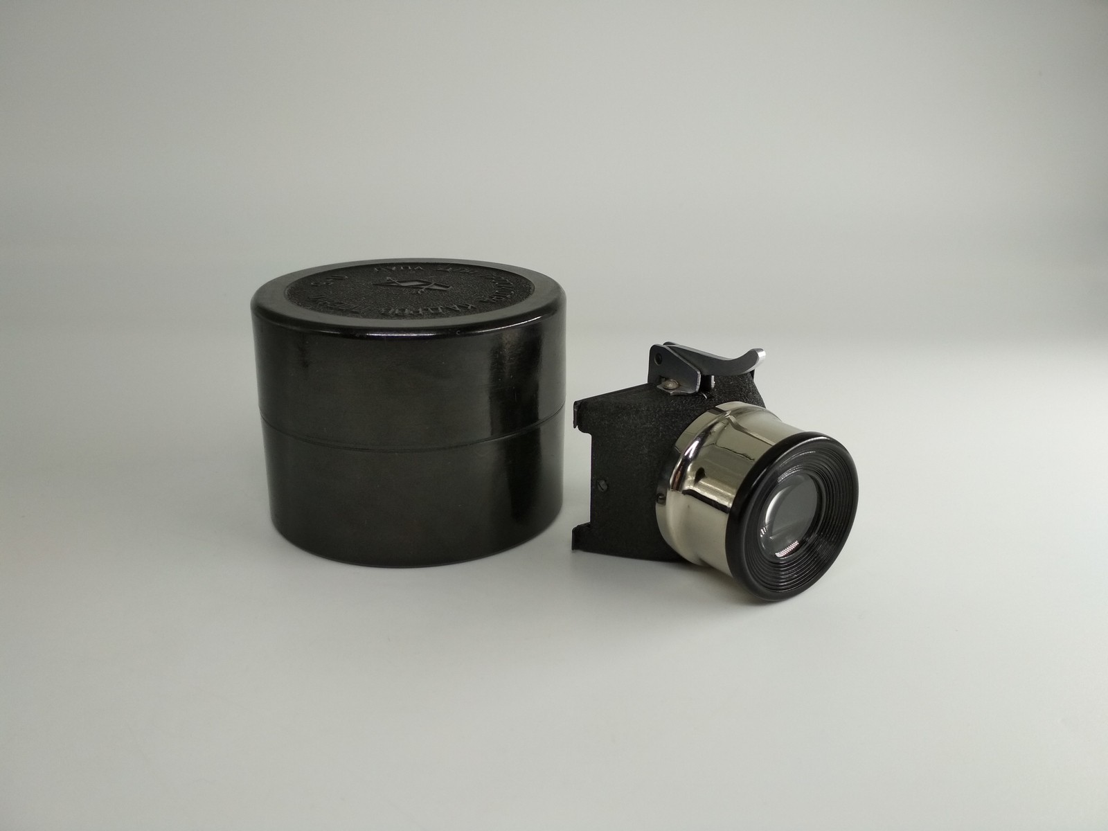 Magnifying glass for viewing 35 mm film photo, made in USSR, *917
