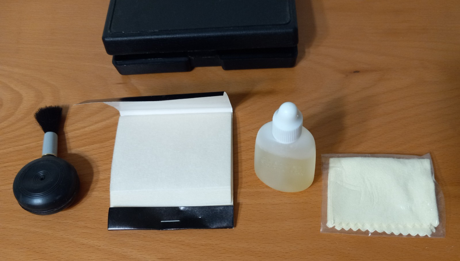 Vintage Vivitar Camera Lens Cleaning Kit With Case New