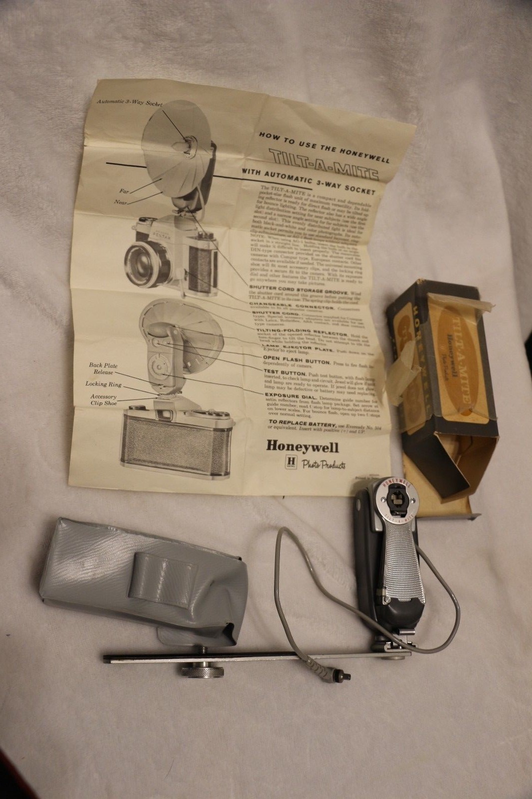 Vintage Honeywell Tilt A Mite Tiltamite Camera Flash Unit & ROWI German Bracket