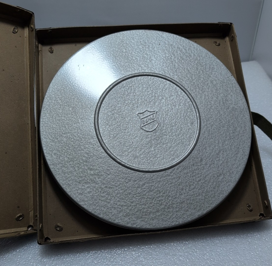 Bell & Howell 10.5″ 800′ 16mm Film Reel, Can & Excelsior Fibre Case