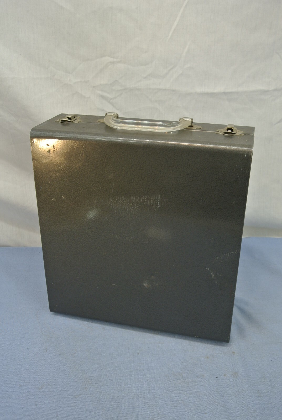 VINTAGE 4 BULB PHOTO LIGHT W/ METAL CASE FOLD-ABLE BAR Kodachrome type A