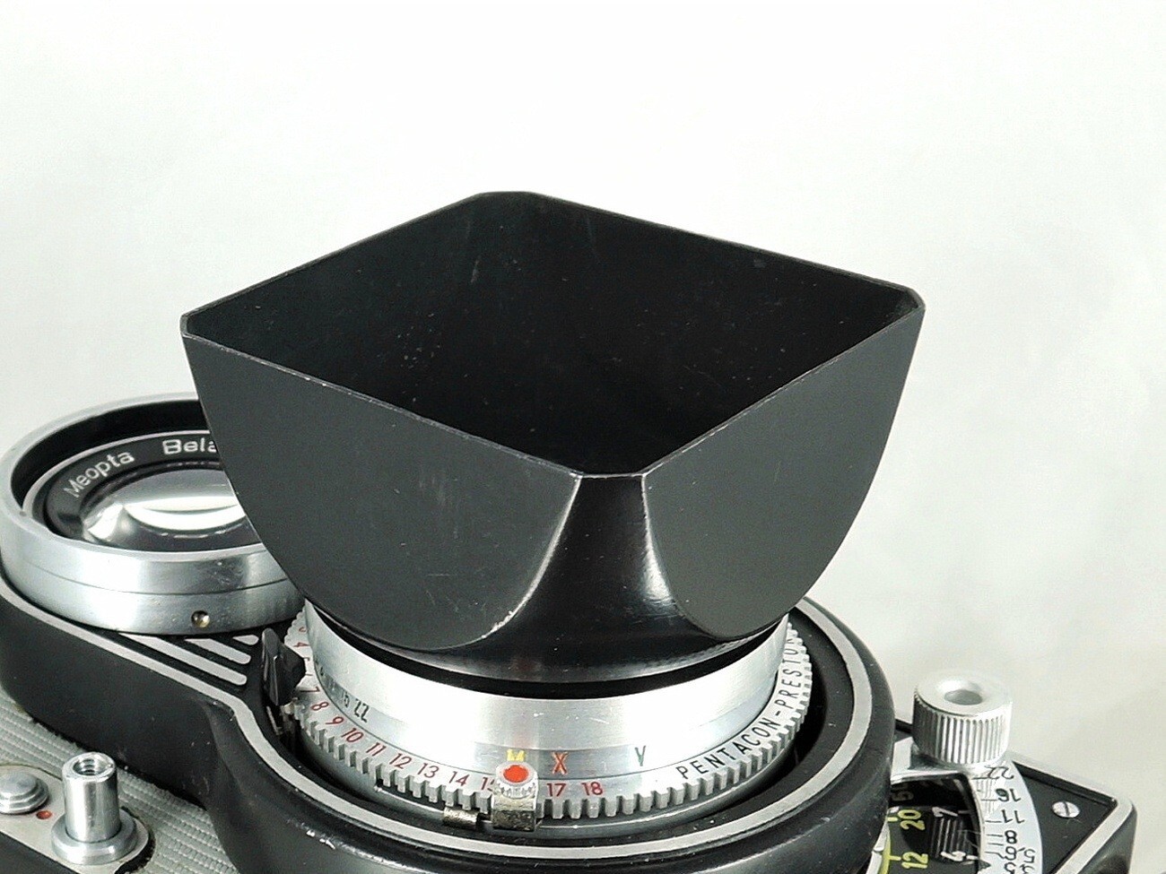 Shade hood Flexaret Meopta square bayonet B40 metal + Genuine box very nice