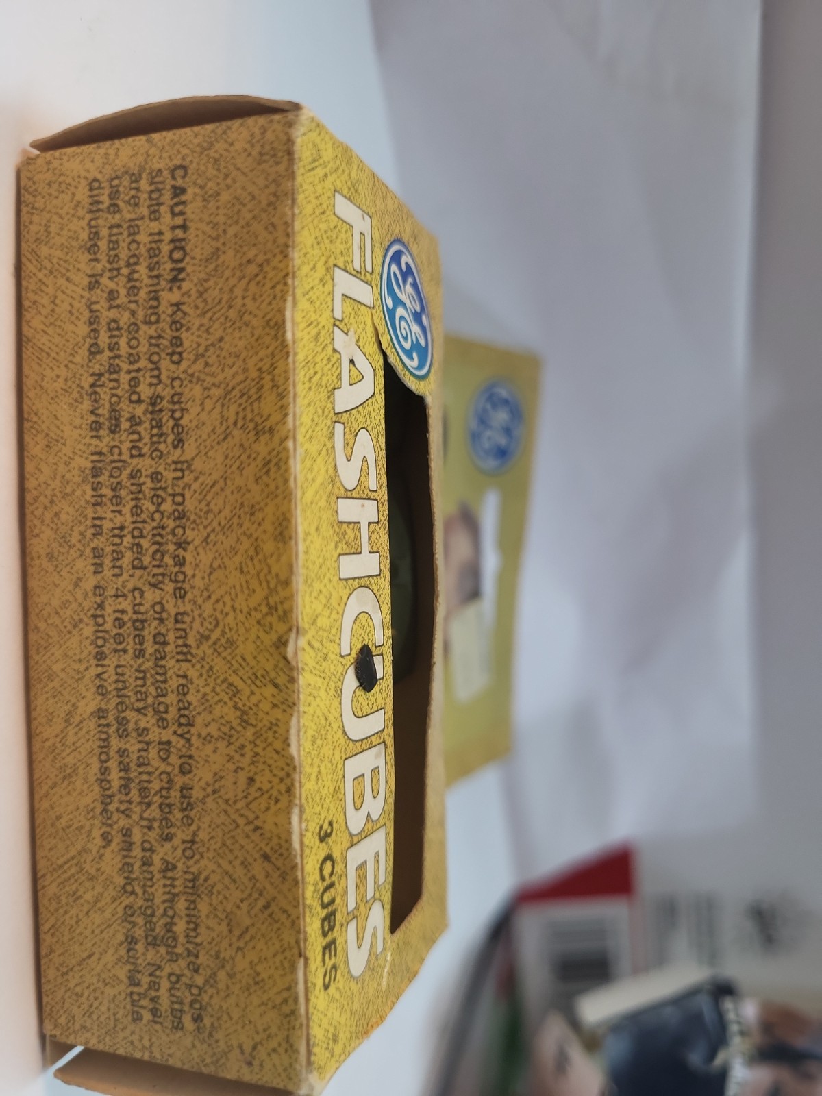 Vintage GE Flash Cubes 2 Cubes 12 Flashes Original Packaging