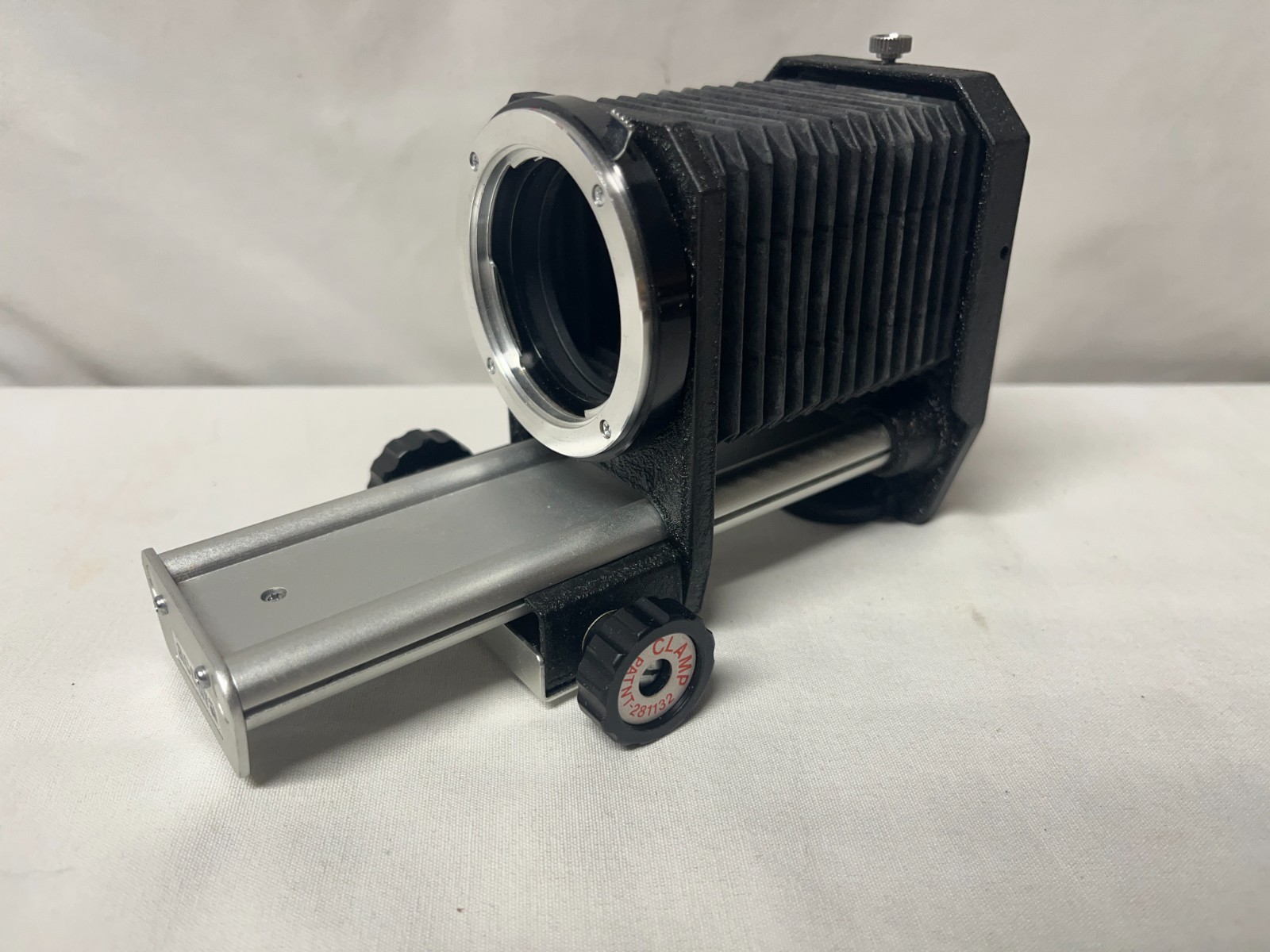 Accura BellowsMate for all Minolta SR SRT-101 in original Box. Pre-owned