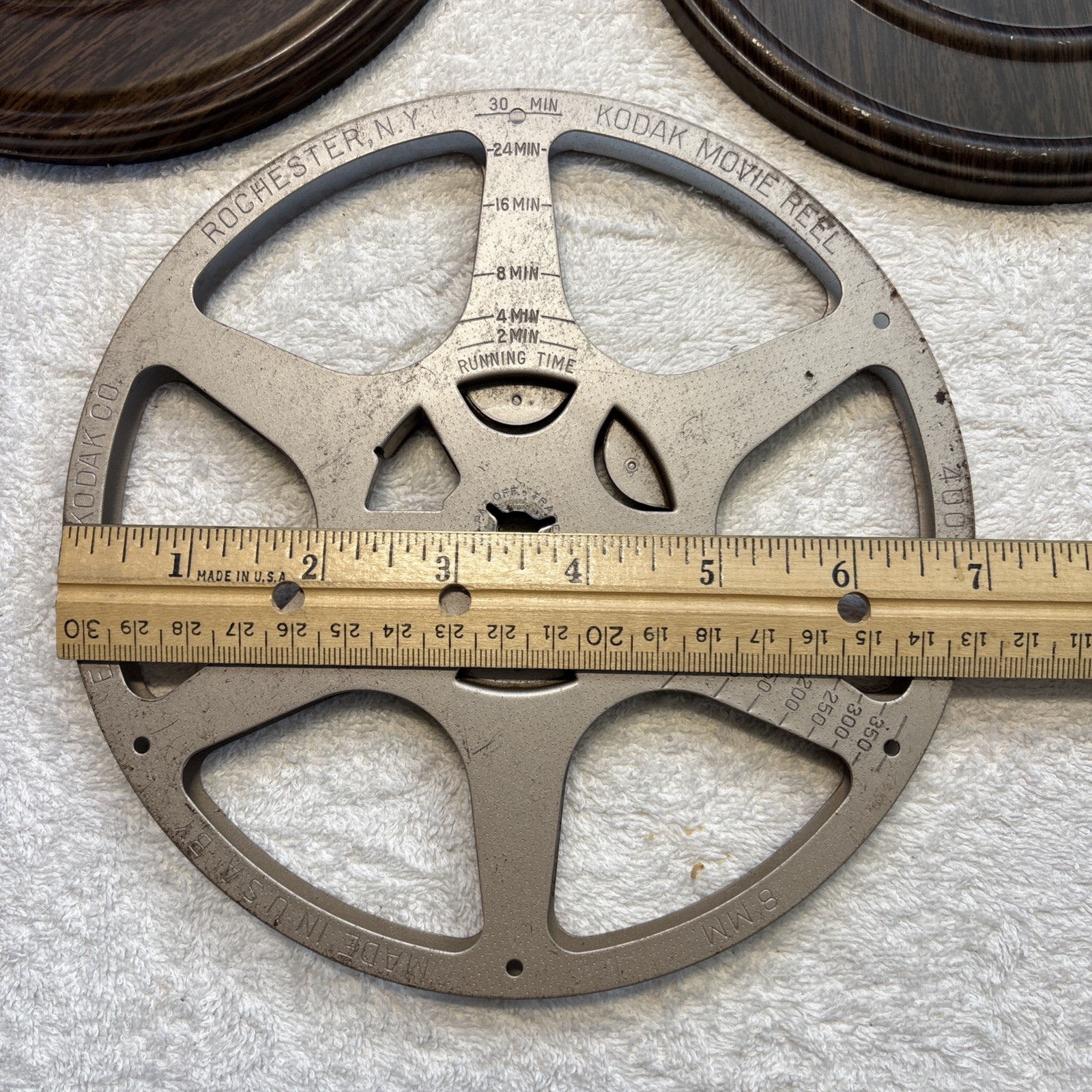 2 Dual 8 Harwood Flip-Top Dual Woodgrain Can with Harwood Reel / Kodak Reel READ
