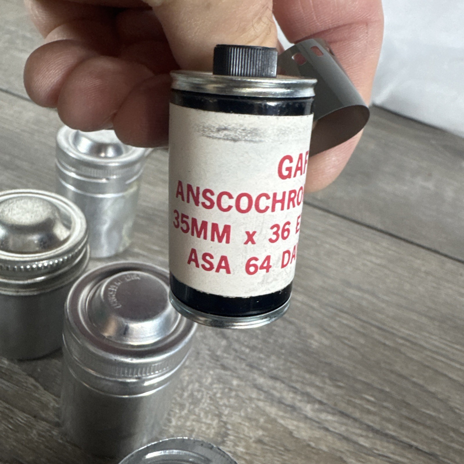 Lot of (7) Vintage Metal Aluminum 35mm Film Can Canisters W/Random Expired Film