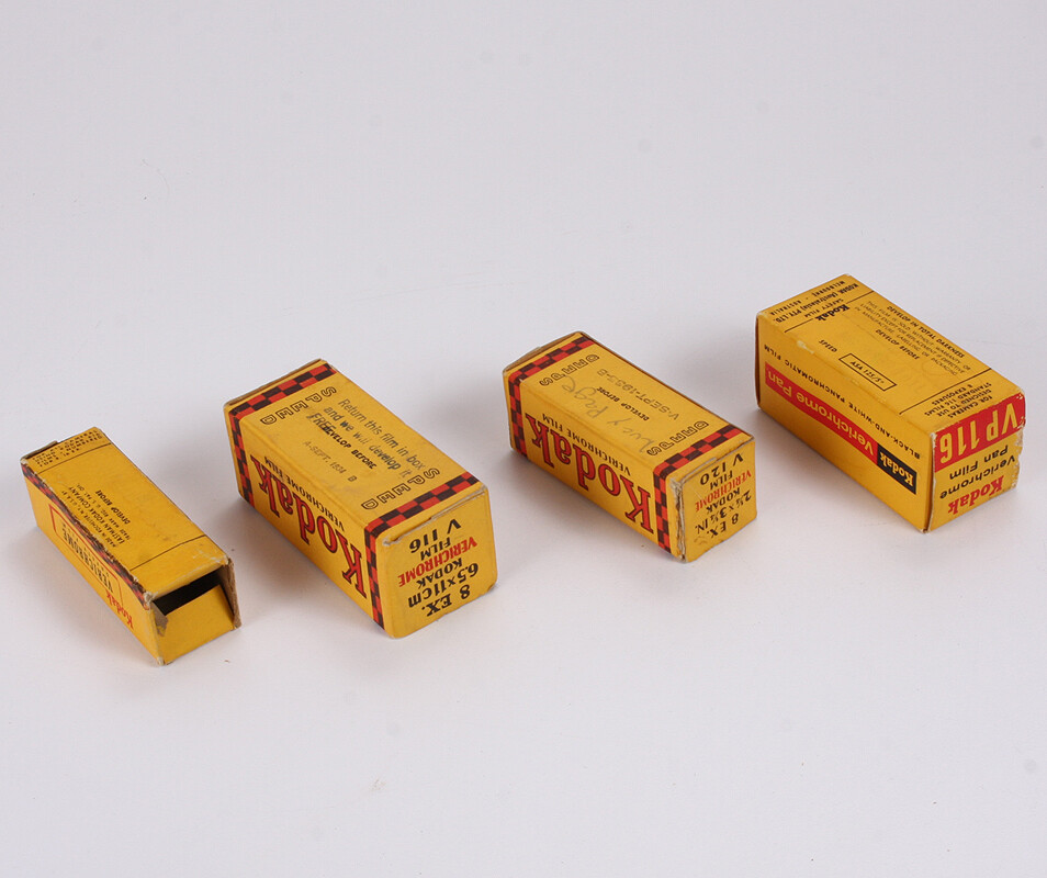 KODAK FOUR EMPTY FILM BOXES, FOR DISPLAY/cks/216020