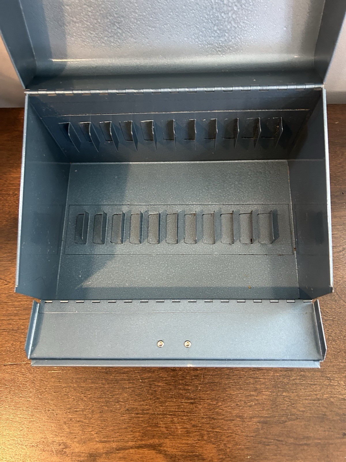 Vintage Logan Super 8mm Film Blue Metal Storage Box Case Holds 12 Reel Slots GUC