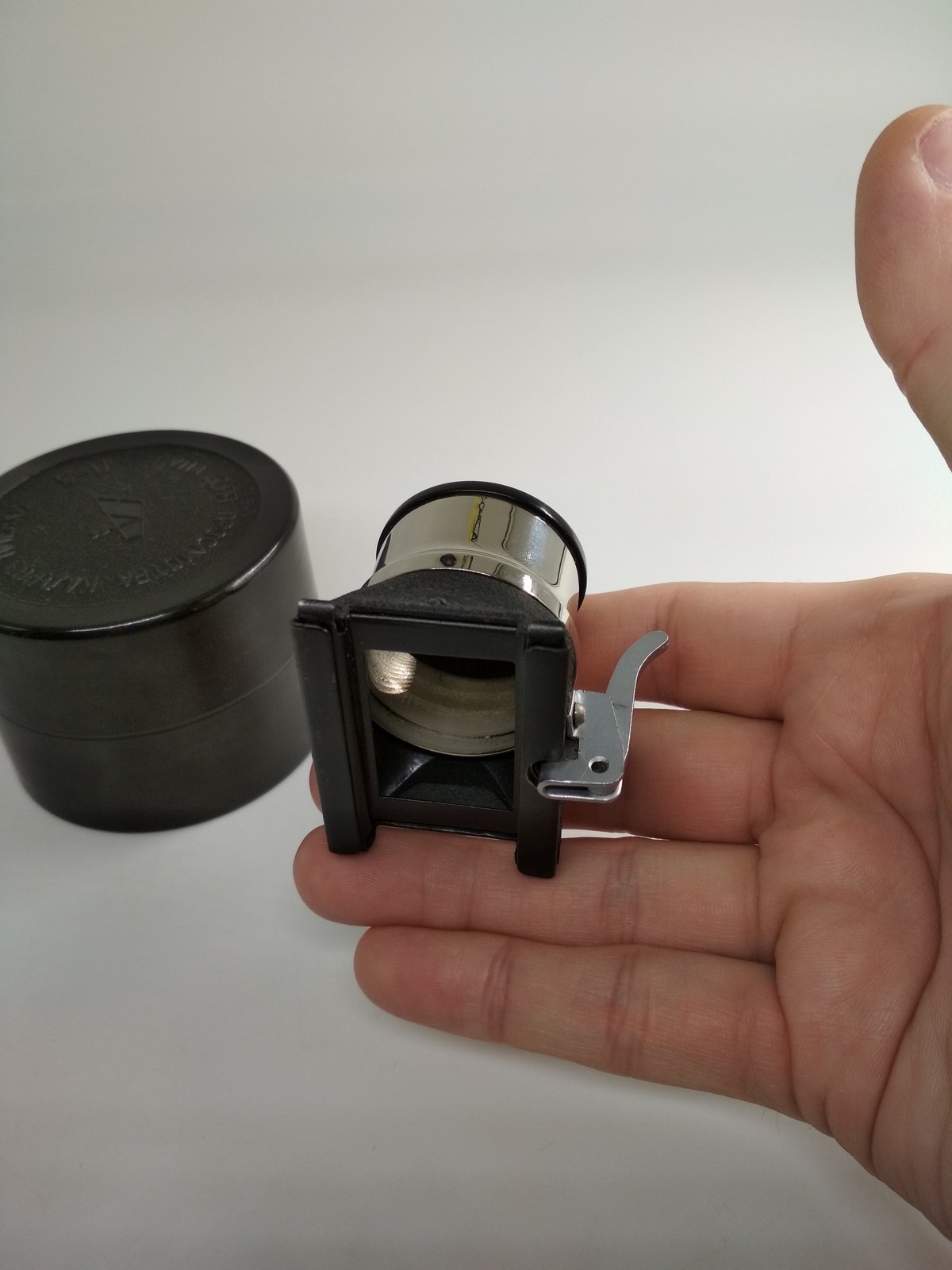 Magnifying glass for viewing 35 mm film photo, made in USSR, *917