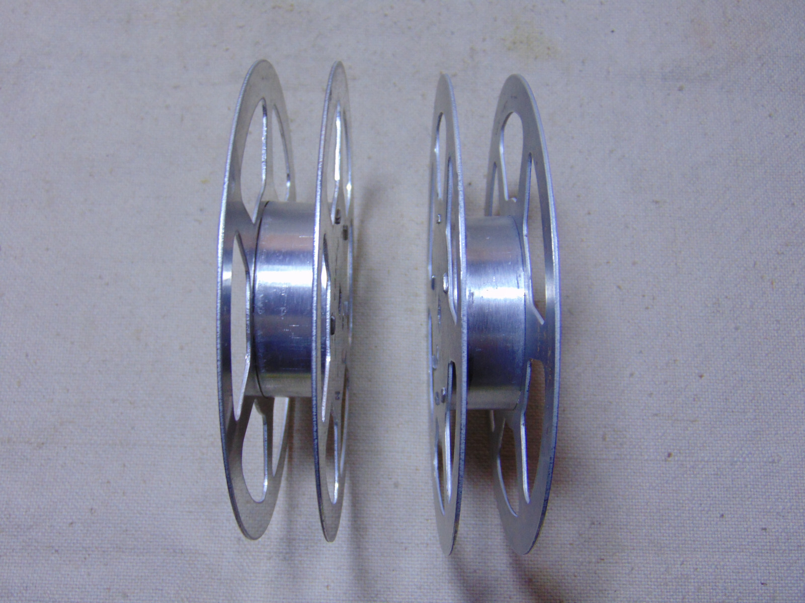 2pc empty 16mm Aluminum Metal film reel 5″ 200ft movie take up 200′