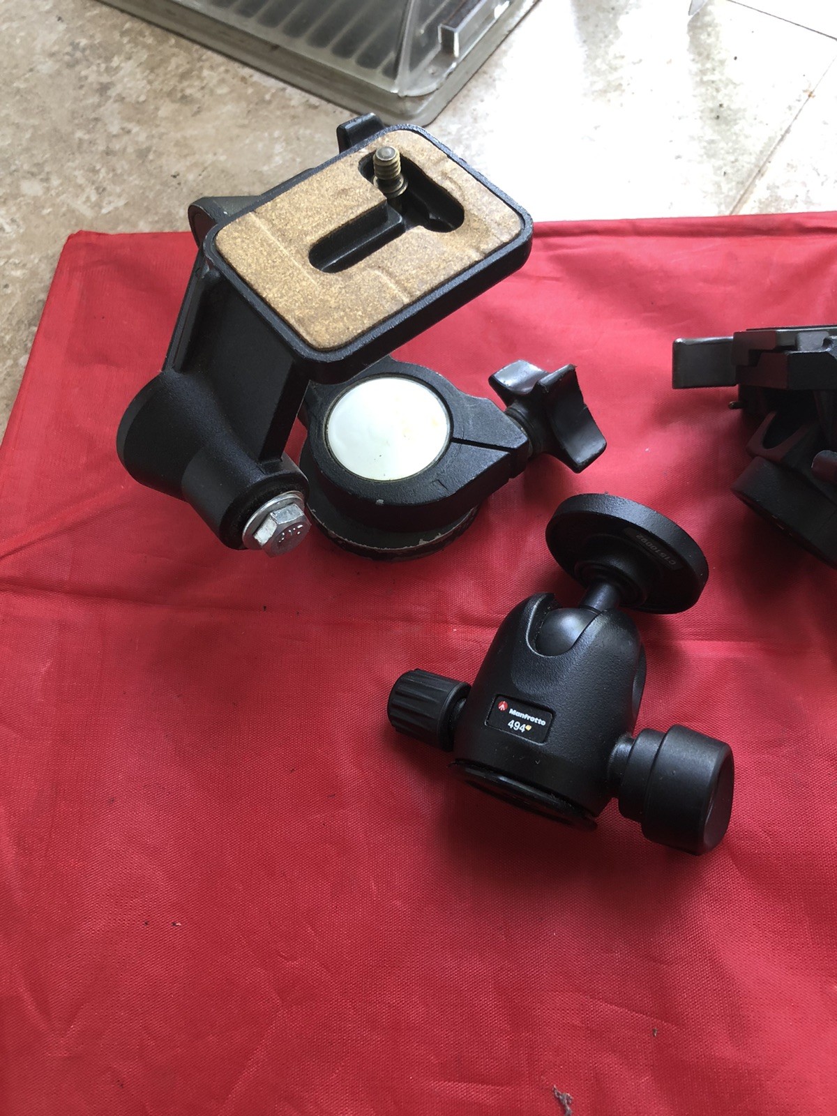 Manfrotto 494 ,3229 Snd More Tripod head Lot