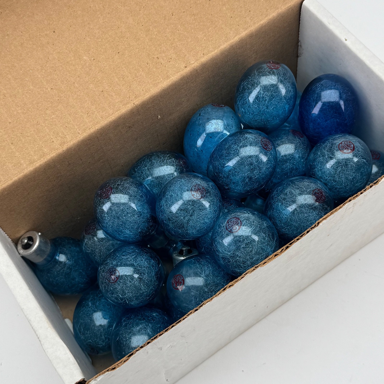 GE M2B Blue Flashbulbs Lot of 28 NOS Vintage Photography Camera Flash Bulbs