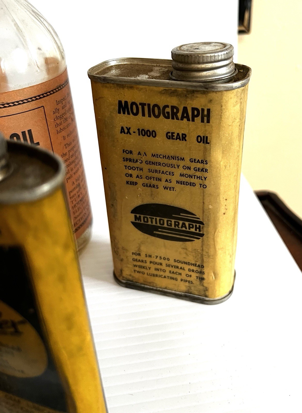 Antique Lot of SIMPLEX MOTIOGRAPH Film Projector Oil Tins and MORE