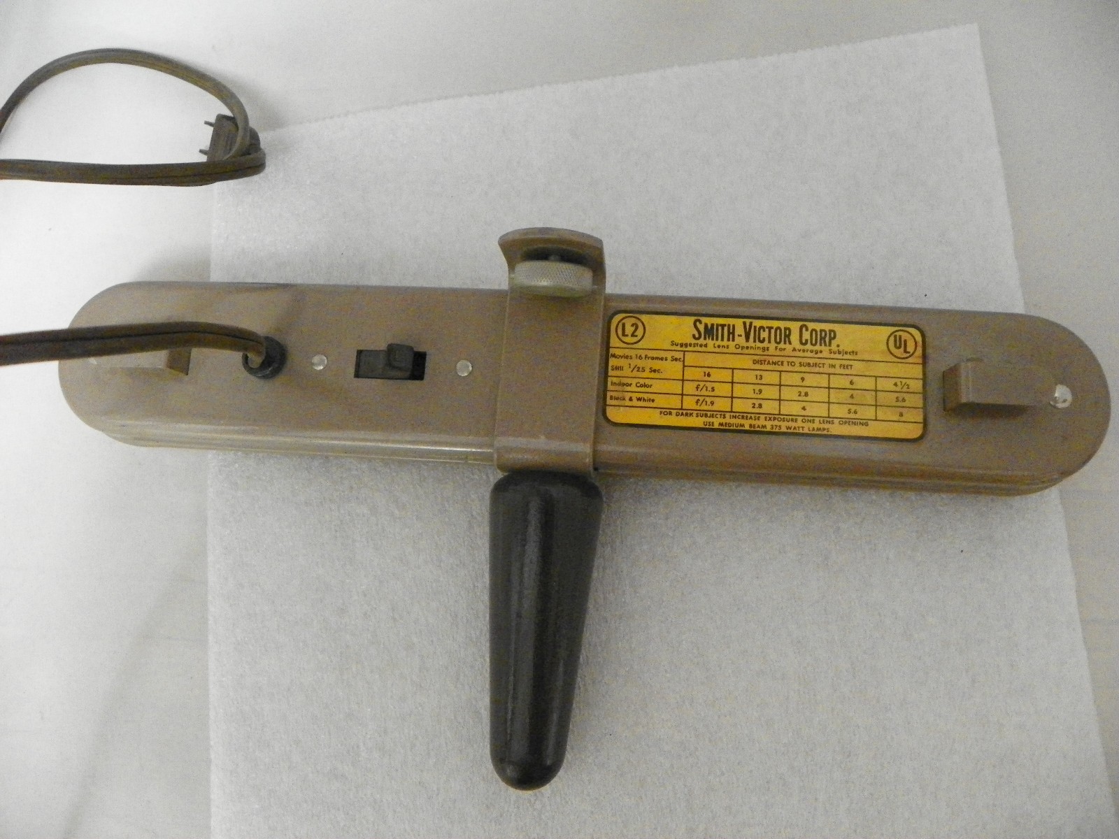 Vintage Smith-Victor L2 Indoor Light Bar ~ Photo – Camera ~ Dual Bulb ~ Works