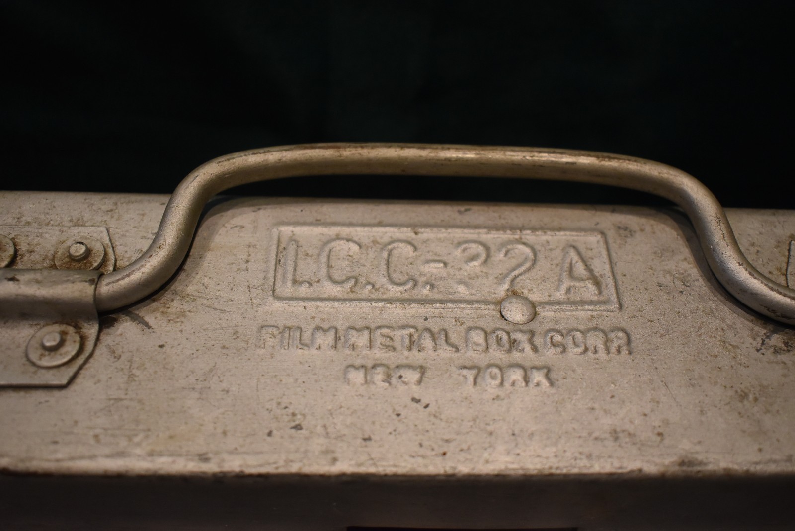 VINTAGE 16MM/8 MM FILM METAL BOX CORP.