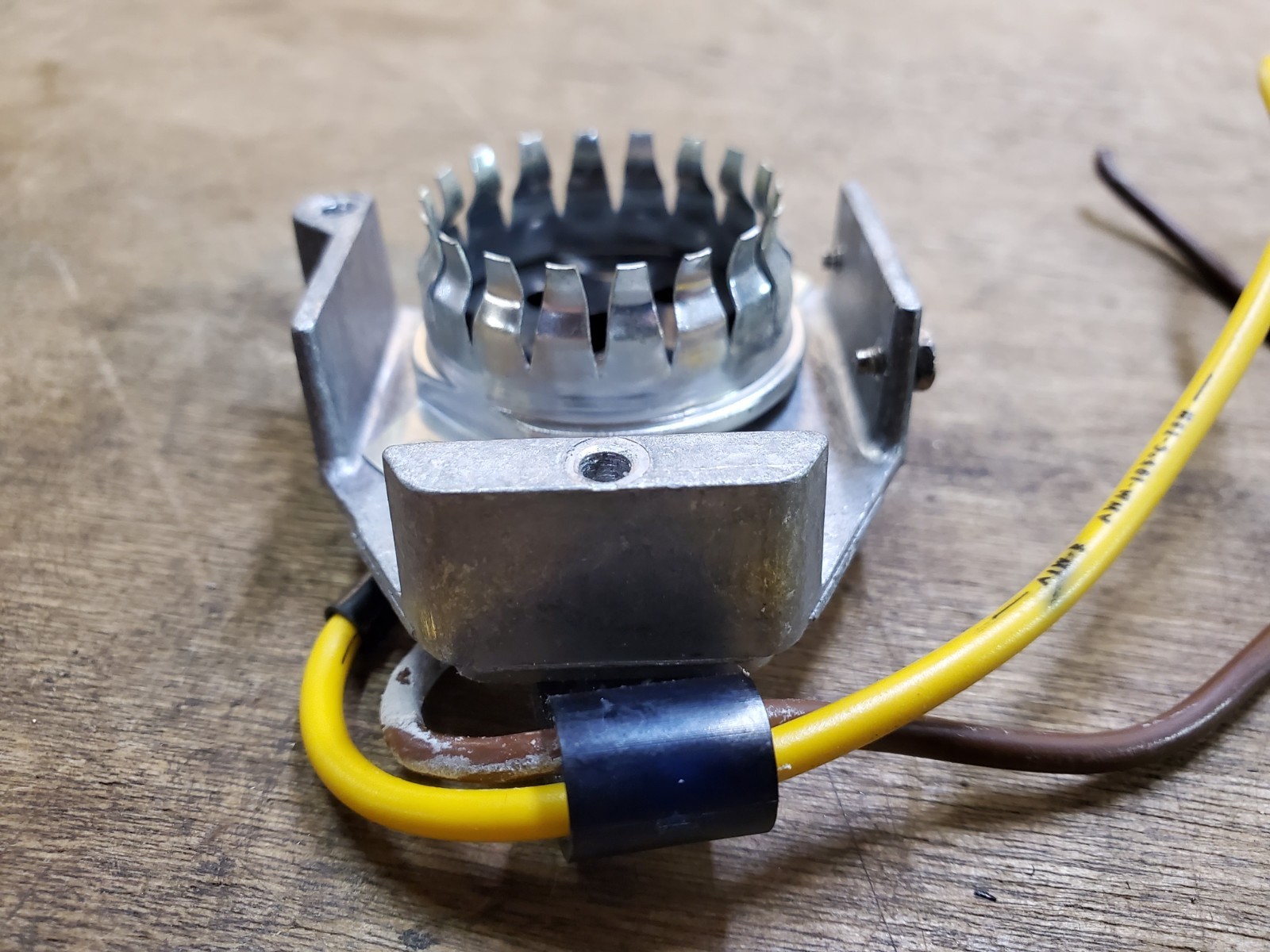 G17q Bulb Lamp Socket from Bell and Howell 456A Autoload 8mm Super 8 Projector