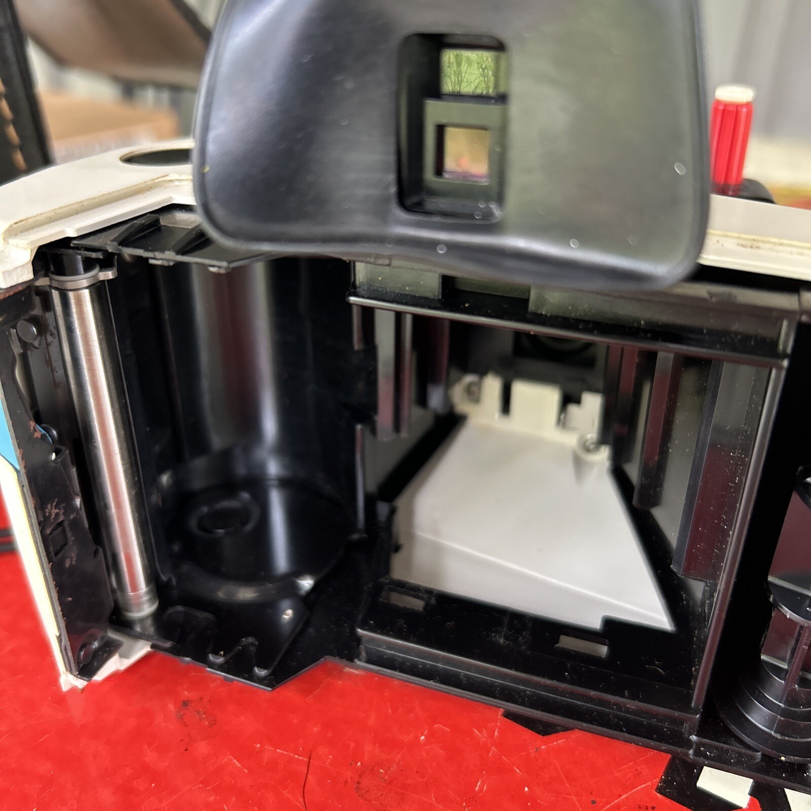 1965 -Polaroid Swinger Model 20 Instant Film Land Camera – Original Casing