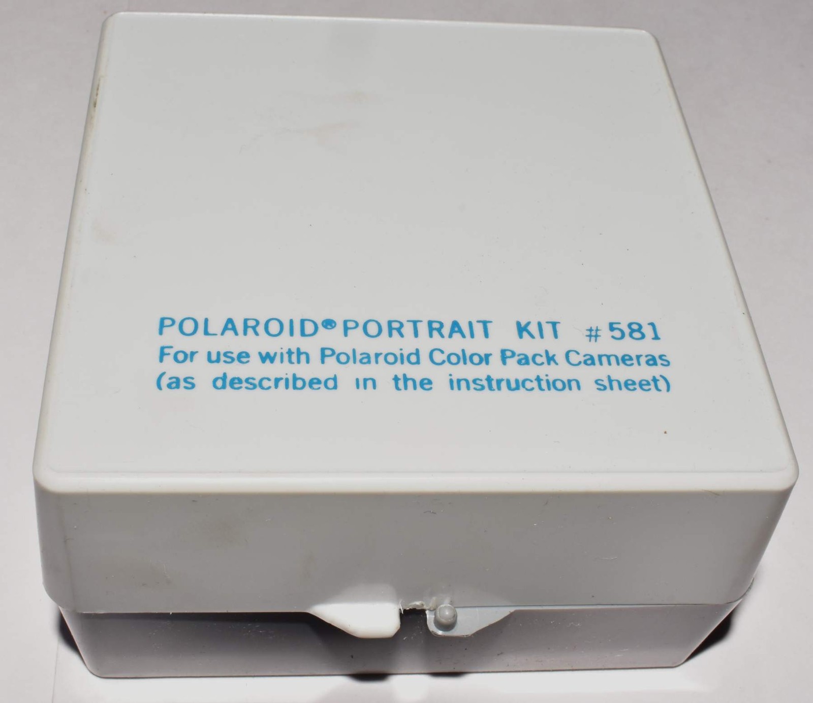 Polaroid portrait kit #581 For Use With Polaroid Color Pack Cameras