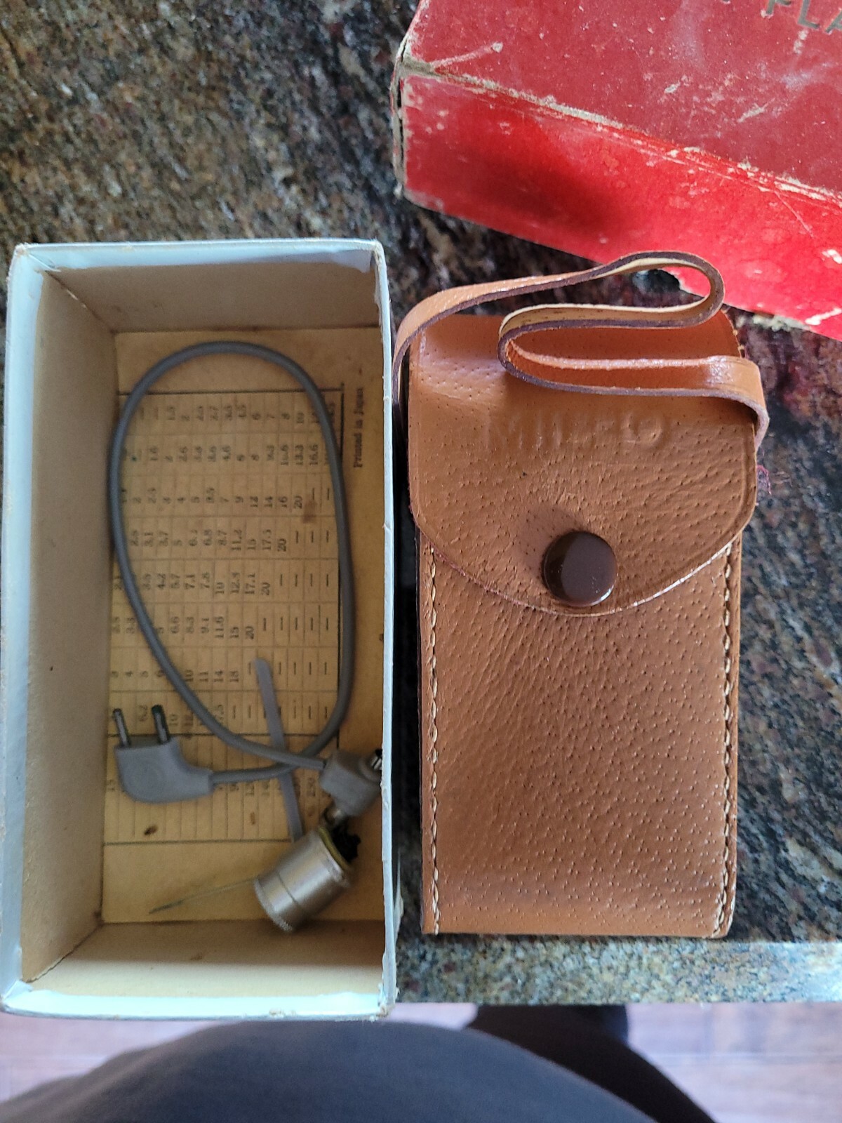 Vintage Mil-O Pocket Flash Gun With Case Untested As Is