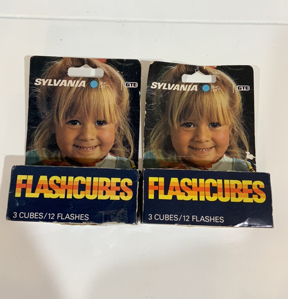 Vtg Sylvania Blue Dot Flashcubes Flash Cubes GTE 3 Cubes/12 Flashes NOS Lot of 2